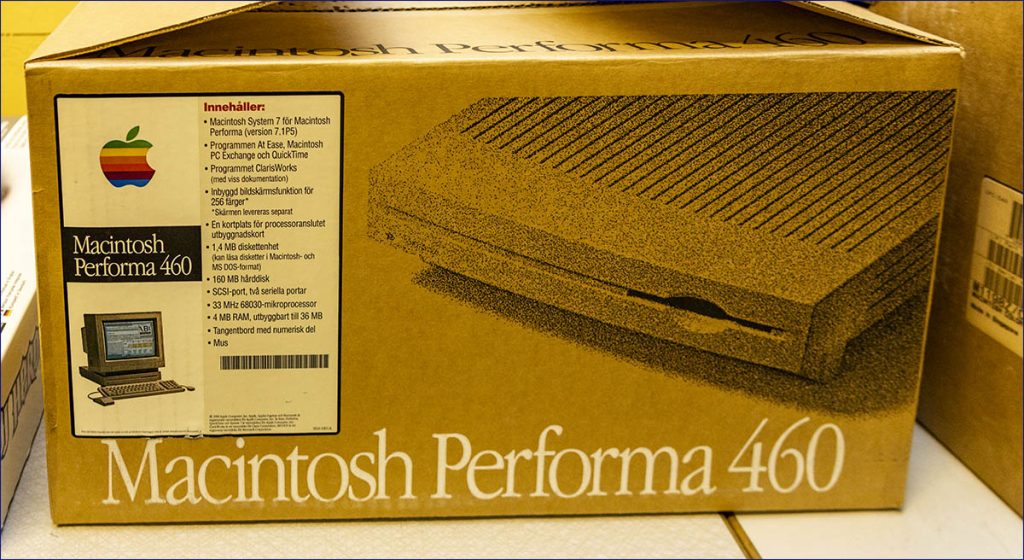 Macintosh Performa 460.